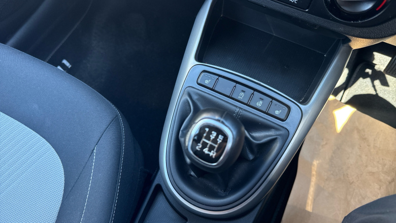 Hyundai i10 1.2 MPi Premium 5dr Petrol Hatchback